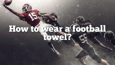 How to wear a football towel?