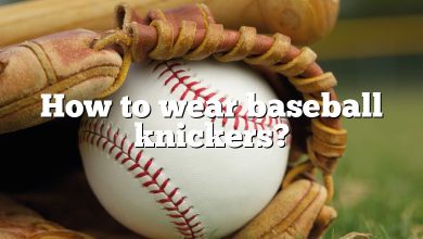 How to wear baseball knickers?