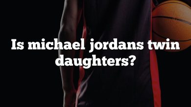 Is michael jordans twin daughters?