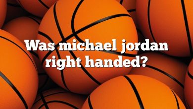 Was michael jordan right handed?