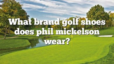 What brand golf shoes does phil mickelson wear?