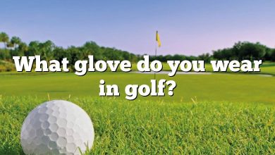 What glove do you wear in golf?