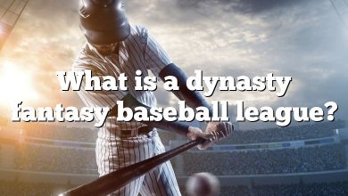 What is a dynasty fantasy baseball league?