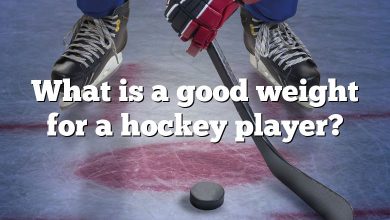 What is a good weight for a hockey player?