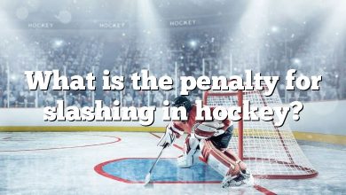 What is the penalty for slashing in hockey?