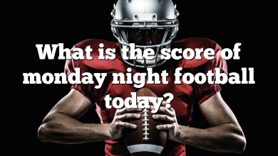 What is the score of monday night football today?