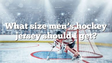 What size men’s hockey jersey should I get?