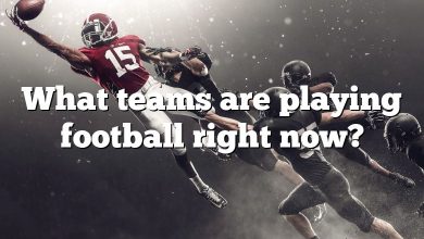 What teams are playing football right now?