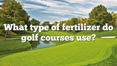 What type of fertilizer do golf courses use?