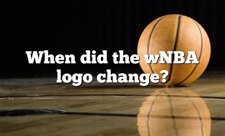 When did the wNBA logo change?