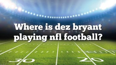 Where is dez bryant playing nfl football?
