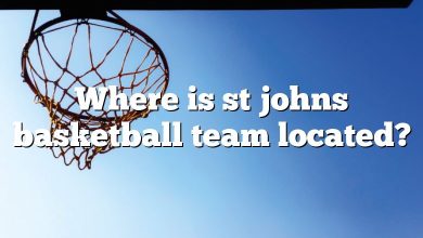 Where is st johns basketball team located?