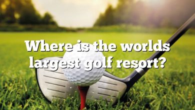 Where is the worlds largest golf resort?