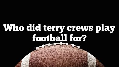 Who did terry crews play football for?