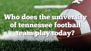 Who does the university of tennessee football team play today?