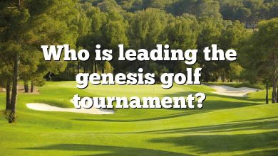 Who is leading the genesis golf tournament?