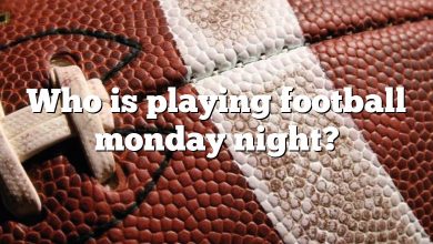 Who is playing football monday night?