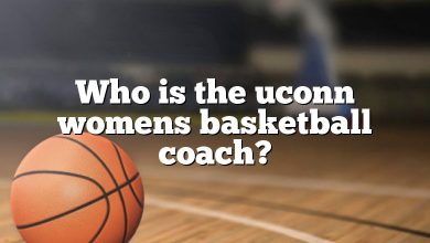 Who is the uconn womens basketball coach?