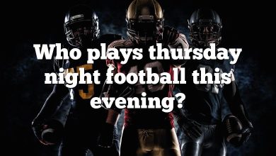 Who plays thursday night football this evening?