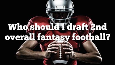 Who should i draft 2nd overall fantasy football?
