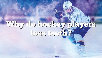 Why do hockey players lose teeth?